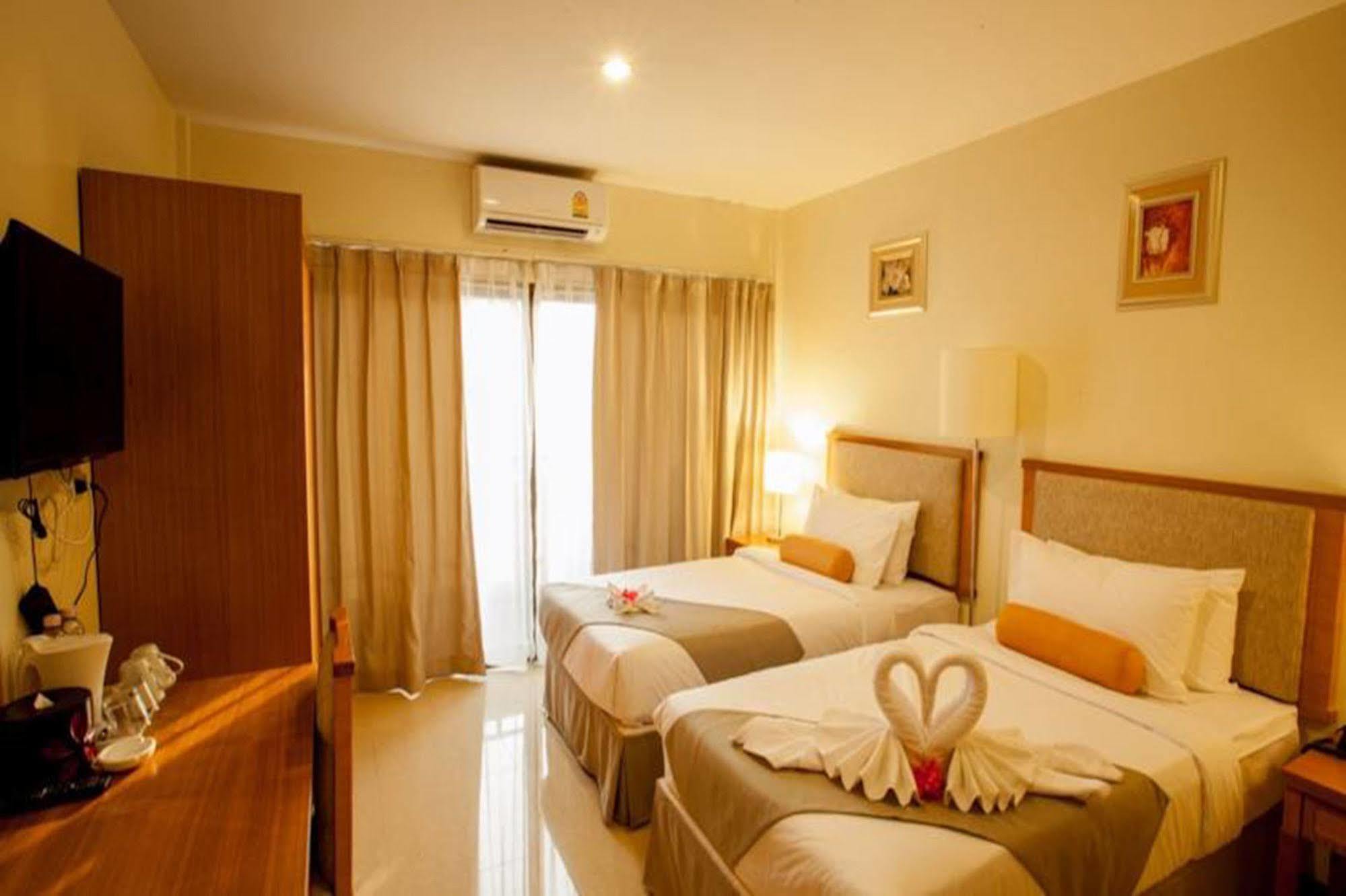 Babylon Palace Hotel Pattaya Exterior photo